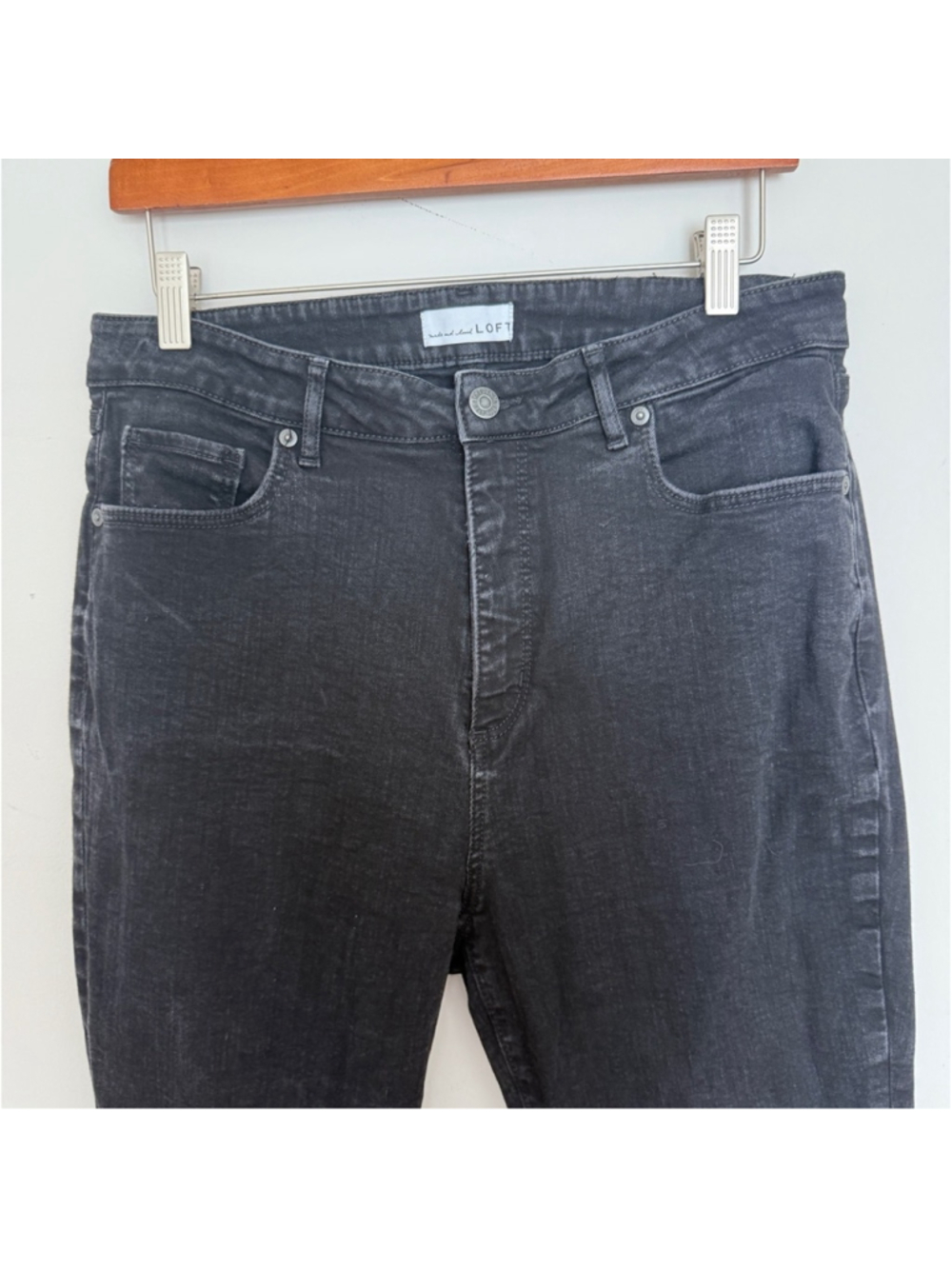 LOFT Black Curvy Skinny Denim Pants Size 32 / 14 - Picture 2 of 9